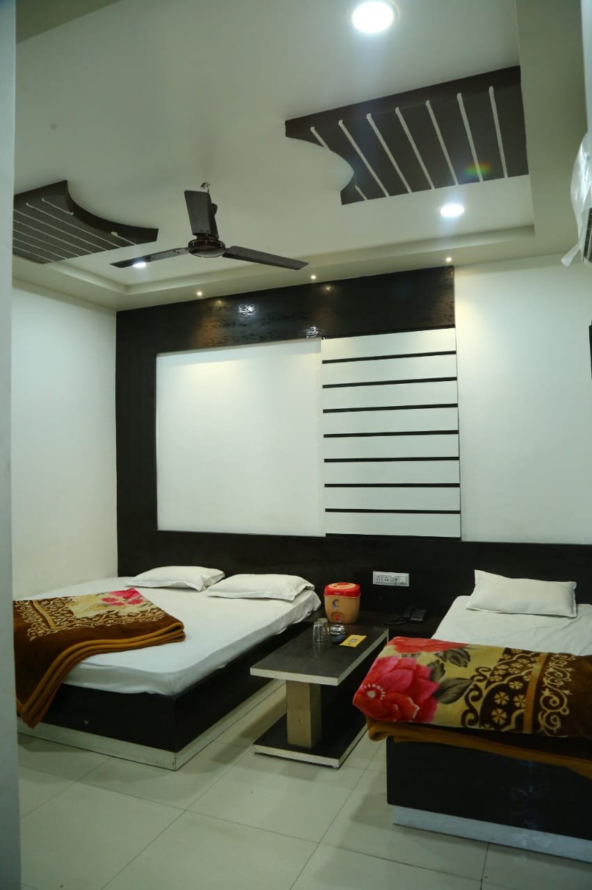 Hotel Shree DwarkaDhis Palace, Ujjain